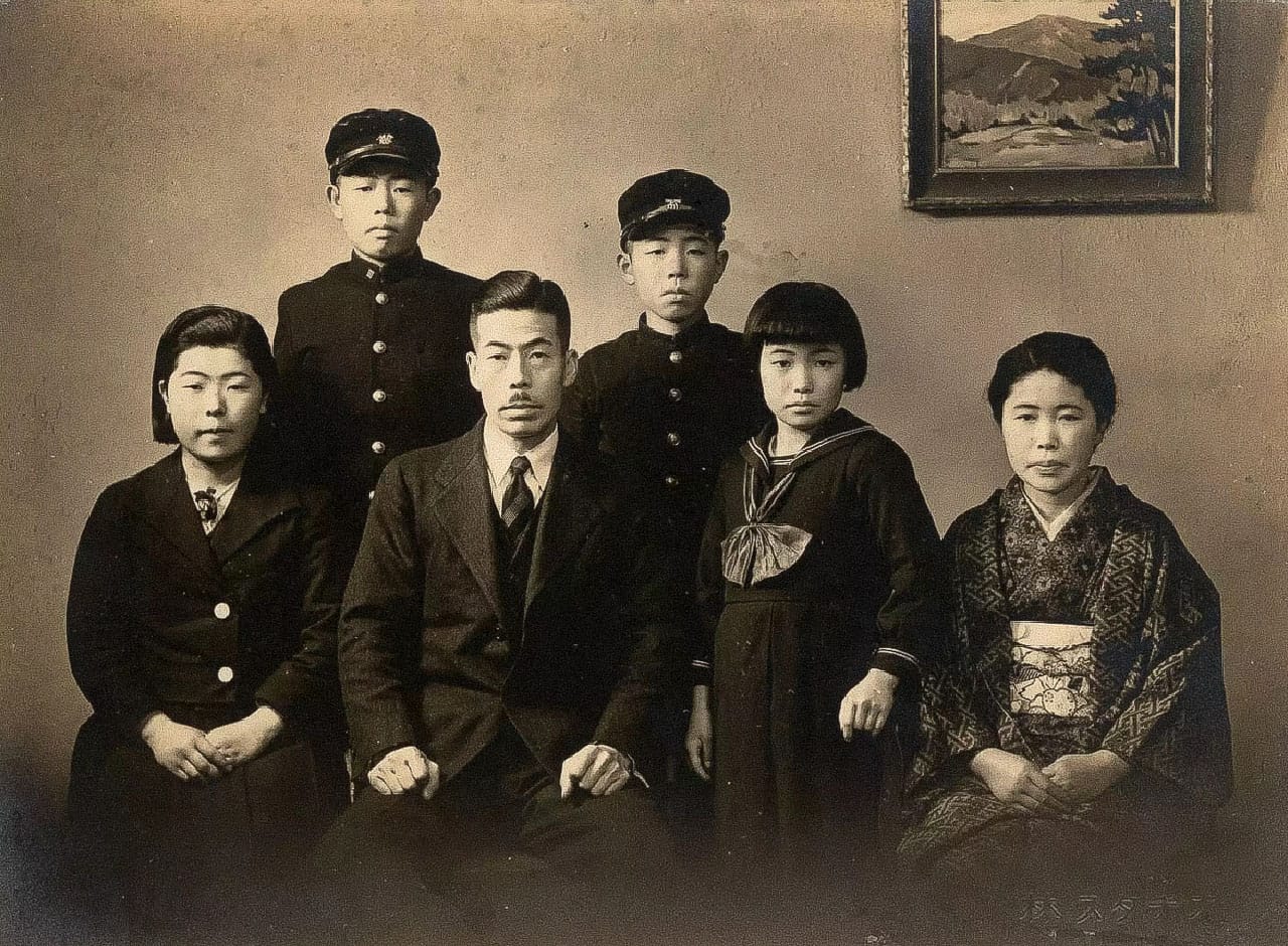 Yayoi Kusama’s family portrait, showcasing traditional Japanese attire. Midjourney prompt inspiration: familial connections, cultural heritage, historical context.