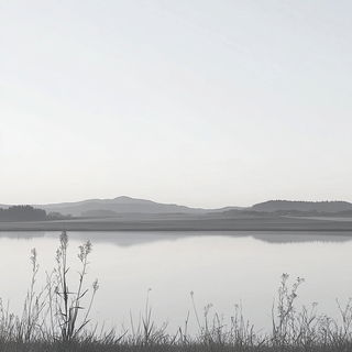 Redwindow Chiaropulp style, Midjourney V6.1: realistic landscape photograph of quiet dawn