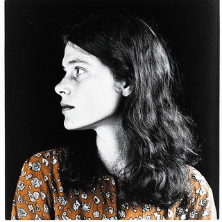 Umber Isobarism style, Midjourney V6.1: photographic portrait of female protagonist