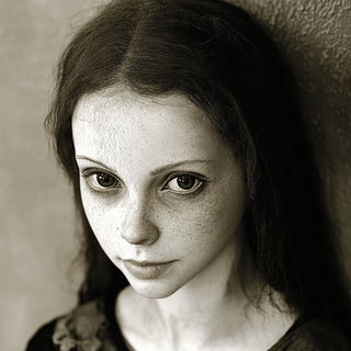 Vitrogild style, Midjourney V6.1: photographic portrait of female protagonist