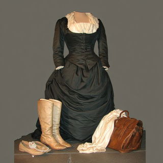 Grit Baroque Portraiture style, Midjourney V7: haute-couture fashion outfit