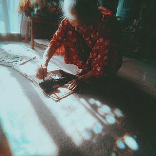 Ambertrail Marblestain style, Midjourney V7: traditional folk art