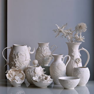 Cibulak porcelain style, Midjourney V8.2, render 1 of 4