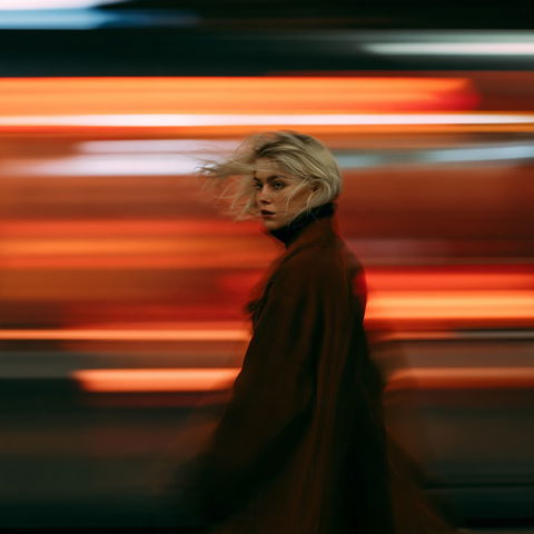 Motion blur style (Modifiers), Midjourney V8.2