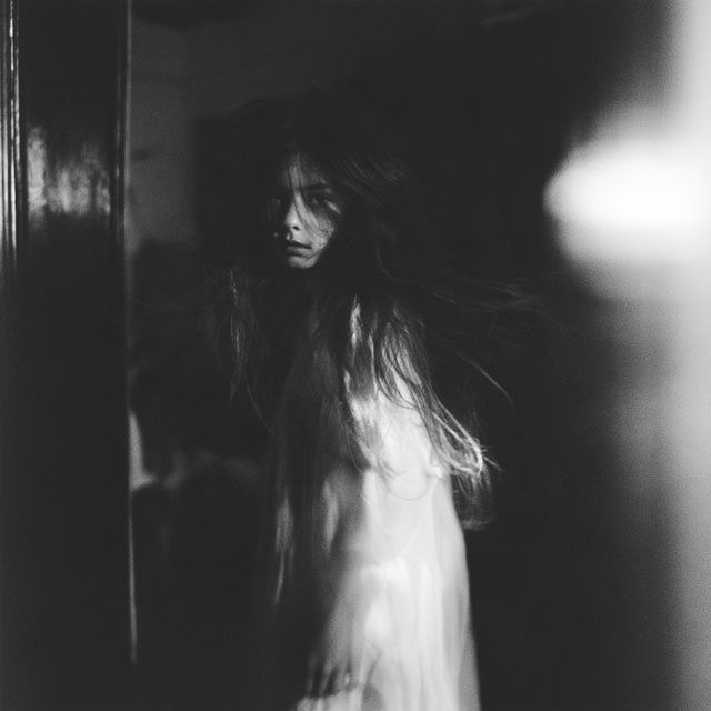 Pennie Smith style, Midjourney V8.2, render 2 of 4