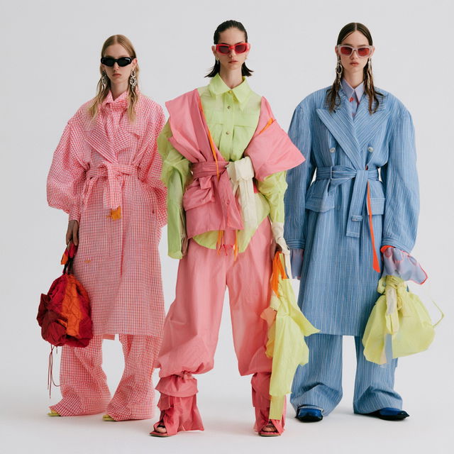 Scene fashion style, Midjourney V8.2, render 1 of 4